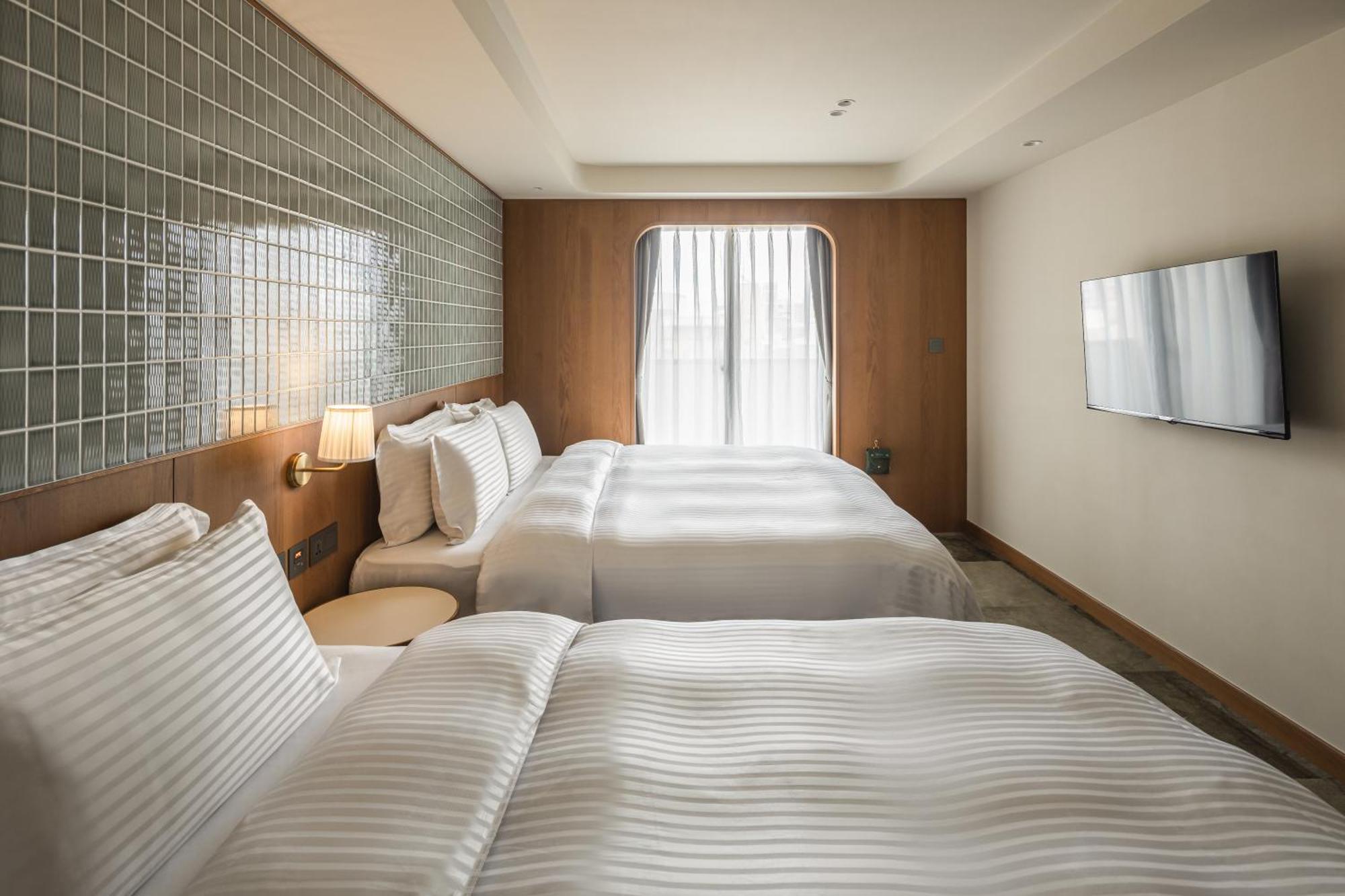 天下南隅 Provintia Hotel Тайнан Екстериор снимка