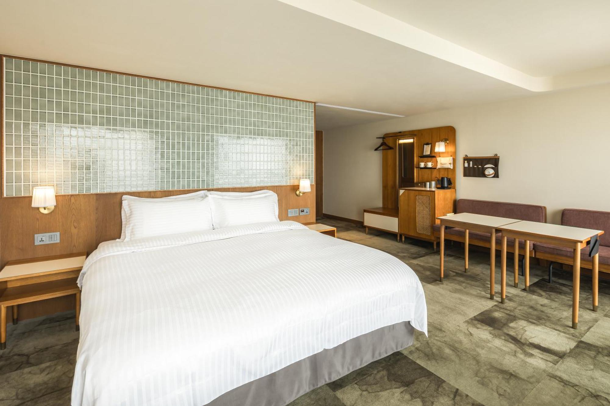 天下南隅 Provintia Hotel Тайнан Екстериор снимка